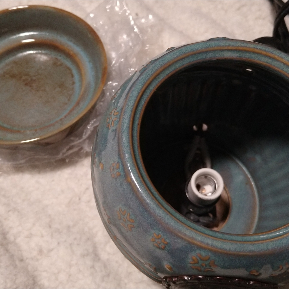 RETIRED Scentsy Acadia Warmer - NIB.